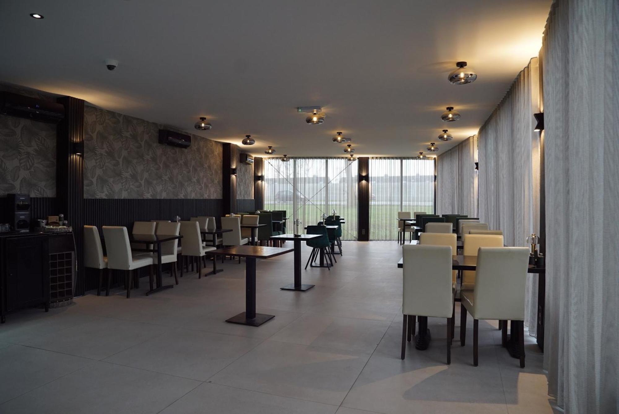 Ma Airport Hotel Hoofddorp Esterno foto