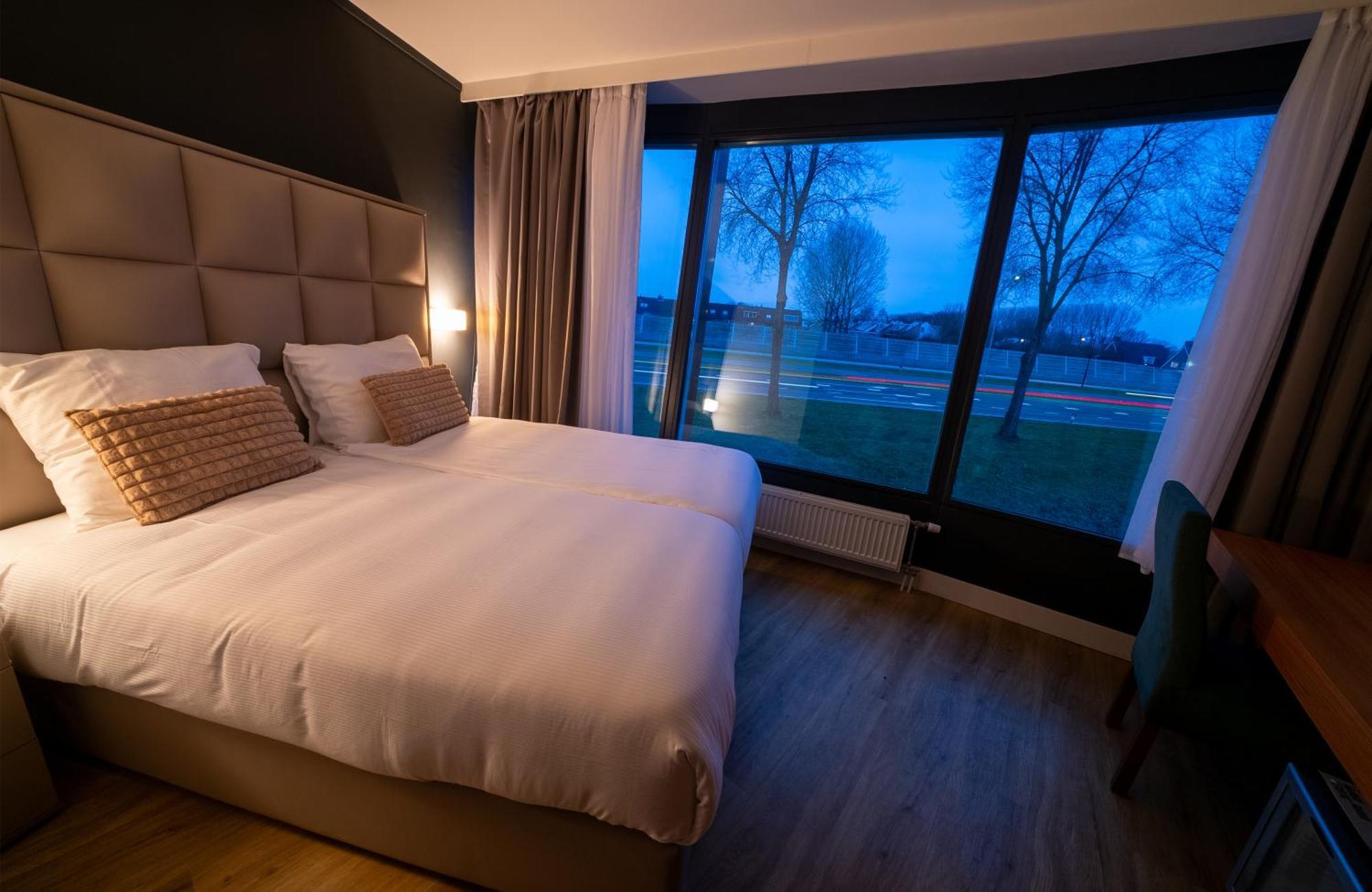 Ma Airport Hotel Hoofddorp Esterno foto